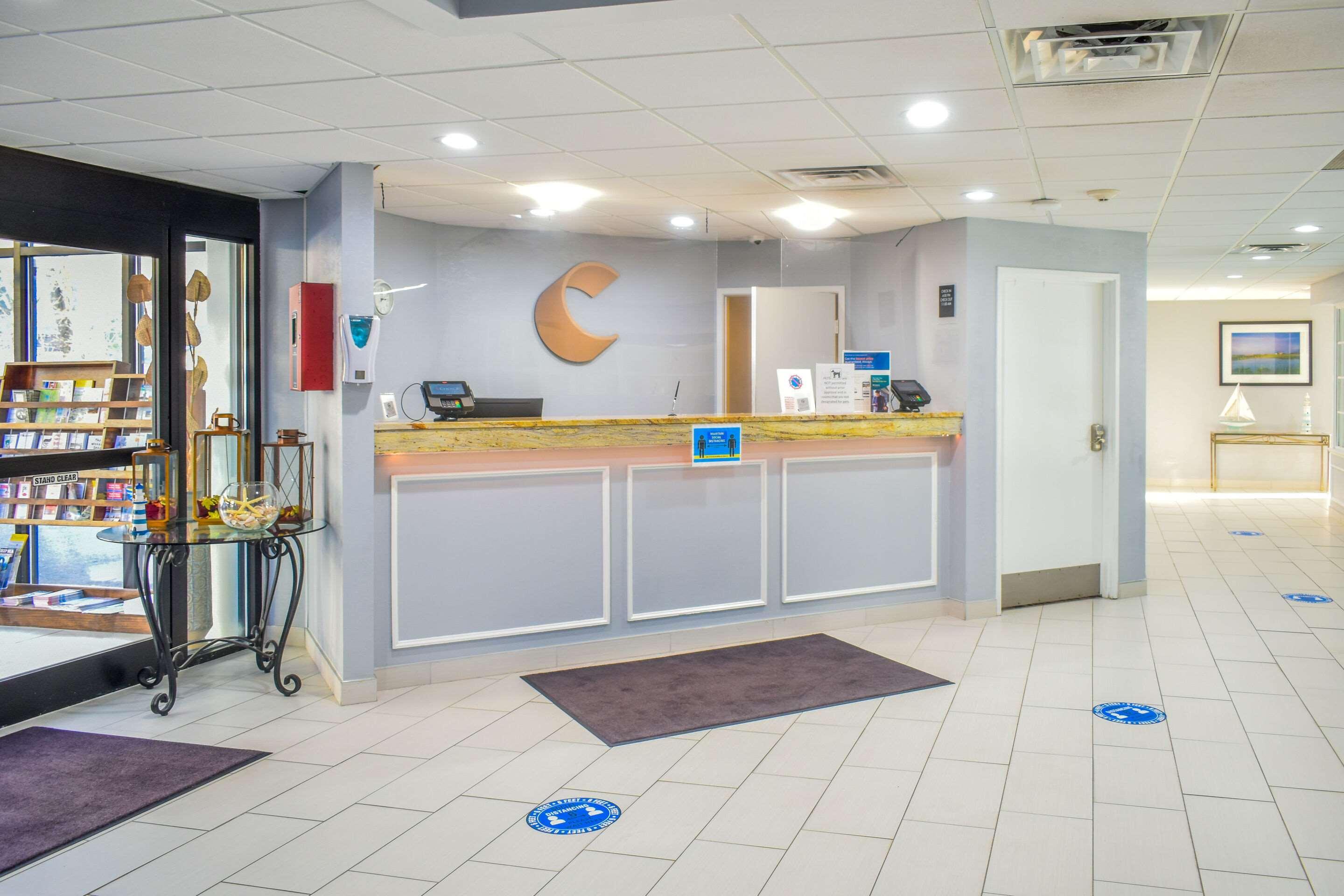 Comfort Inn Hyannis - Cape Cod Exterior photo