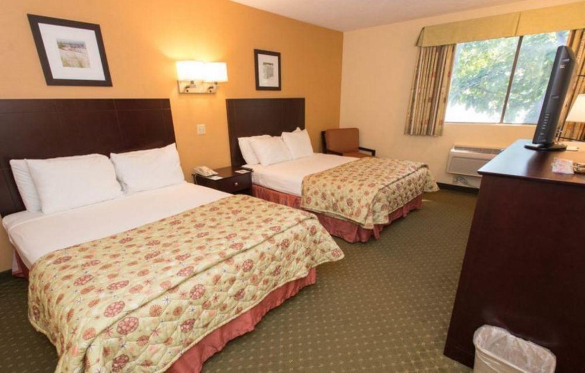 Comfort Inn Hyannis - Cape Cod Exterior photo