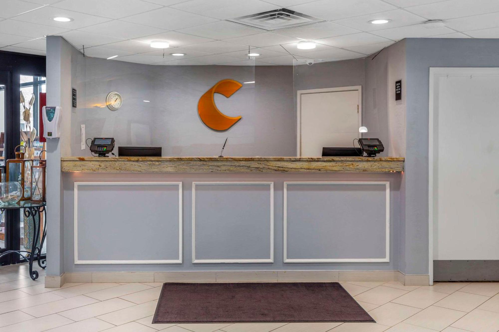 Comfort Inn Hyannis - Cape Cod Exterior photo